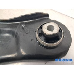 Renault - Megane - Front lower wishbone, right