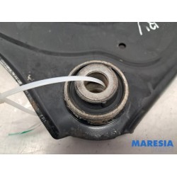 Renault - Megane - Front lower wishbone, right