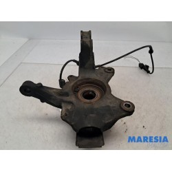 Renault - Megane - Fusee links-voor