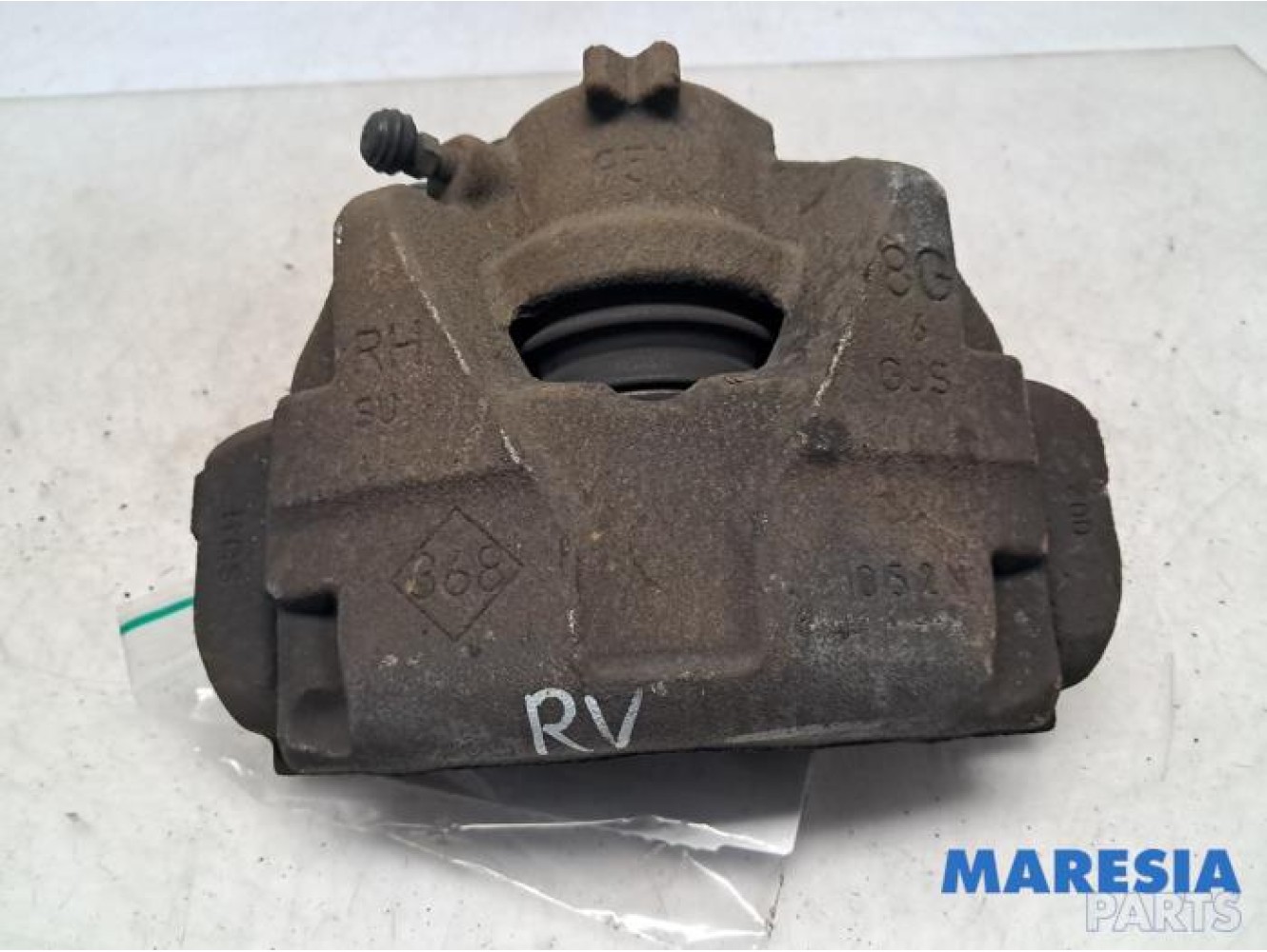 Renault - Megane - Front brake calliper, right