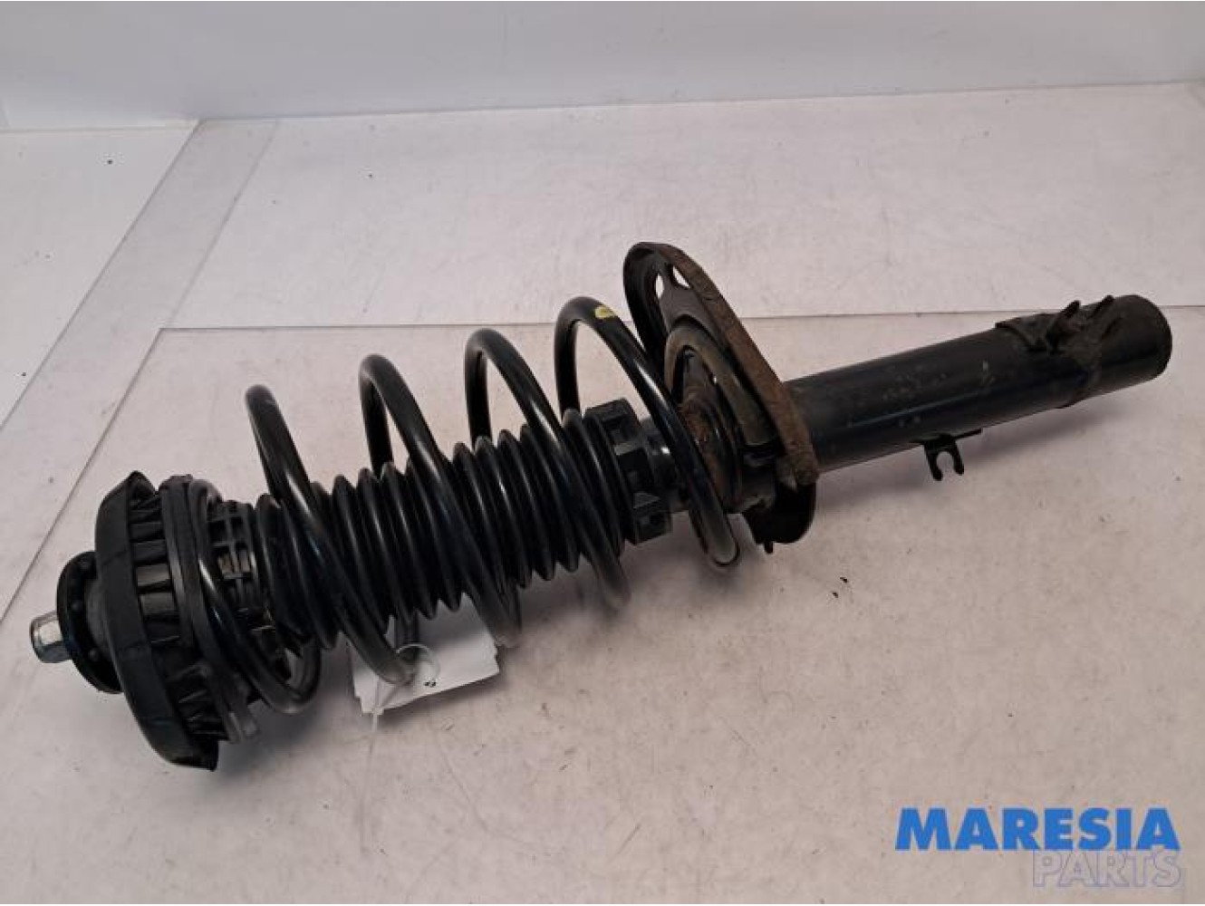 Peugeot - 2008 - Front shock absorber rod, left