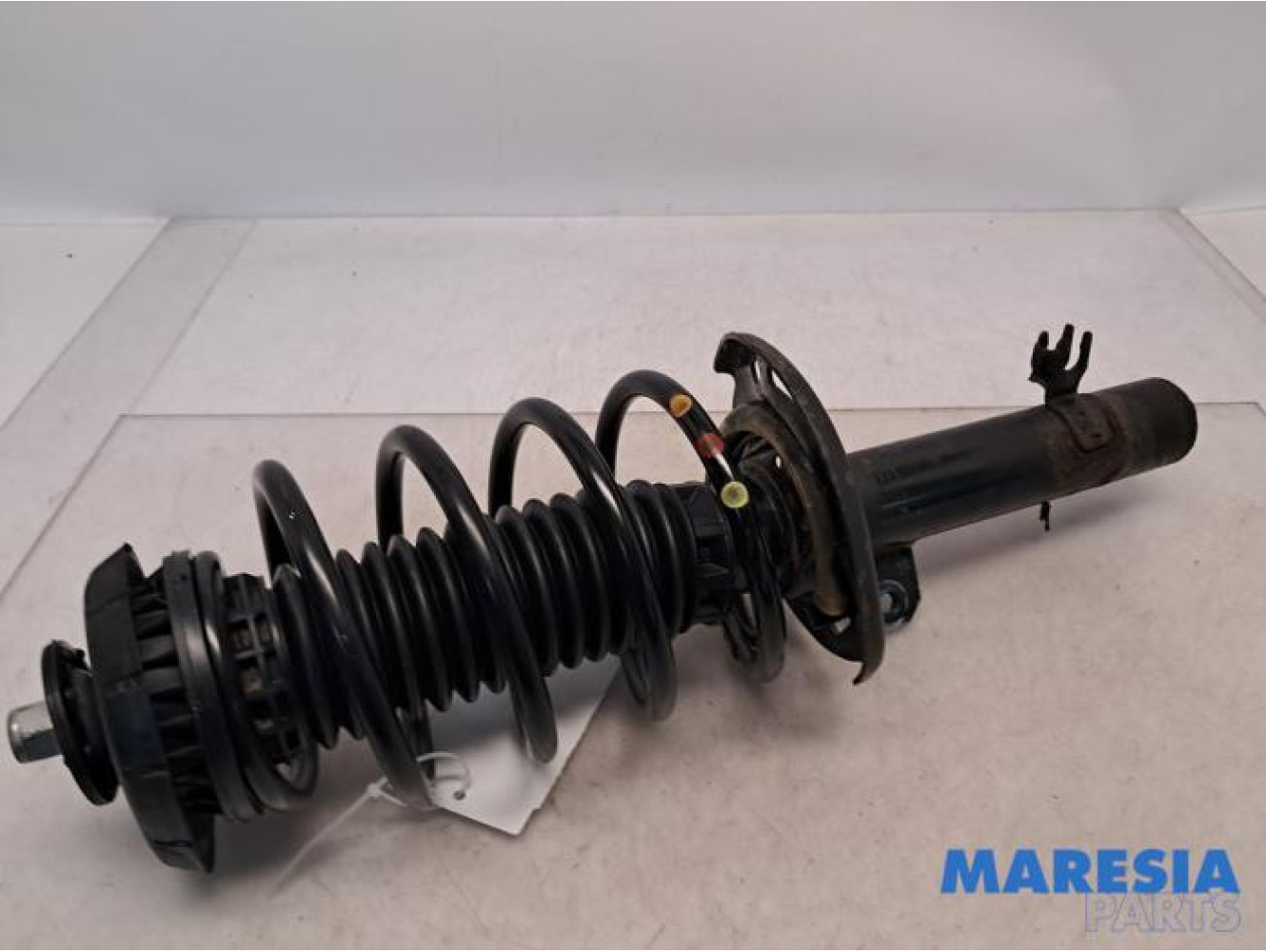Peugeot - 2008 - Front shock absorber rod, right