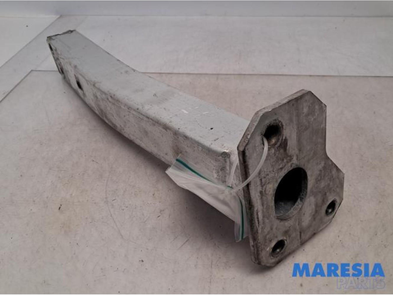 Alfa Romeo - Giulietta - Front part support