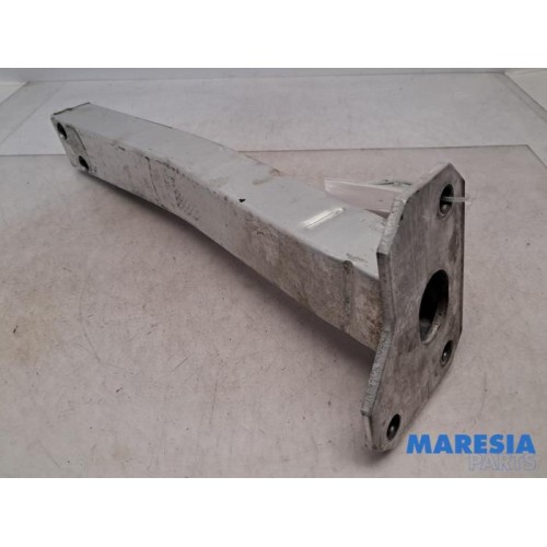 Alfa Romeo - Giulietta - Front part support