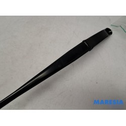 Alfa Romeo - Giulietta - Front wiper arm