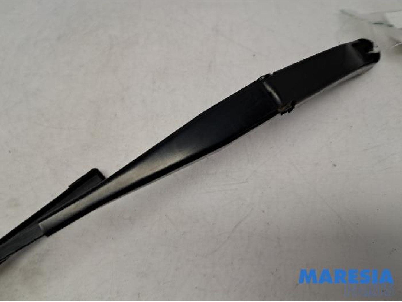 Alfa Romeo - Giulietta - Front wiper arm