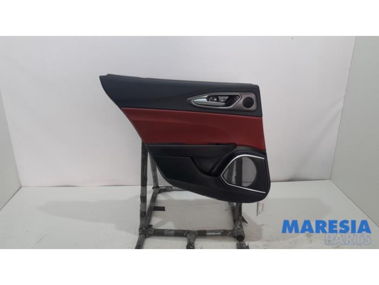 Alfa Romeo - Giulia - Portierbekleding 4Deurs links-achter