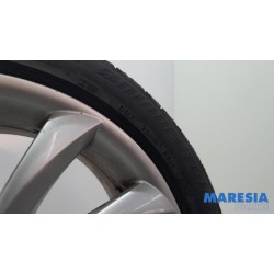 Alfa Romeo - Giulietta - Sportvelgenset + banden