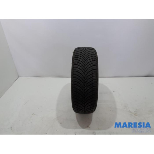 Renault - Megane - Tyre