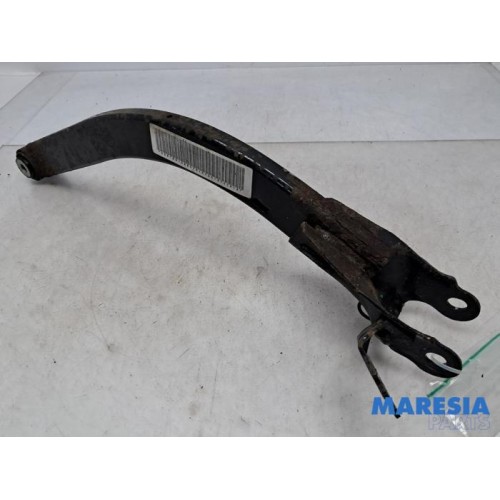 Alfa Romeo - Giulietta - Querlenker oben links hinten