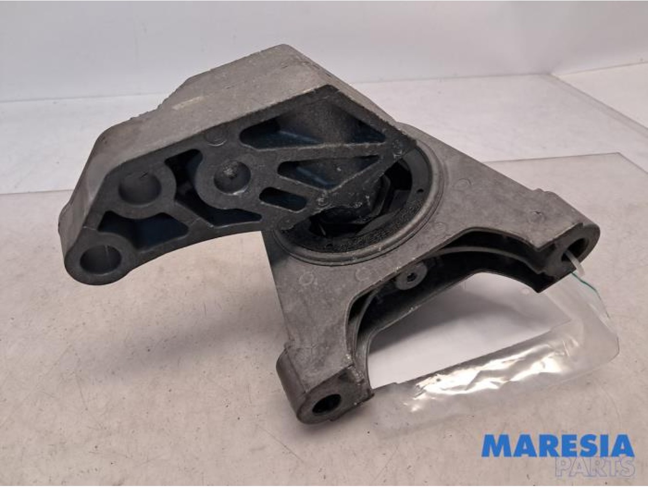 Alfa Romeo - Giulietta - Engine mount