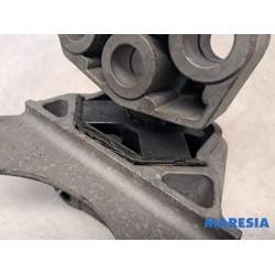 Alfa Romeo - Giulietta - Versnellingsbak Steun