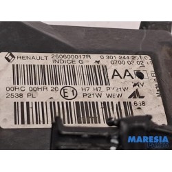 Renault - Megane - Scheinwerfer links