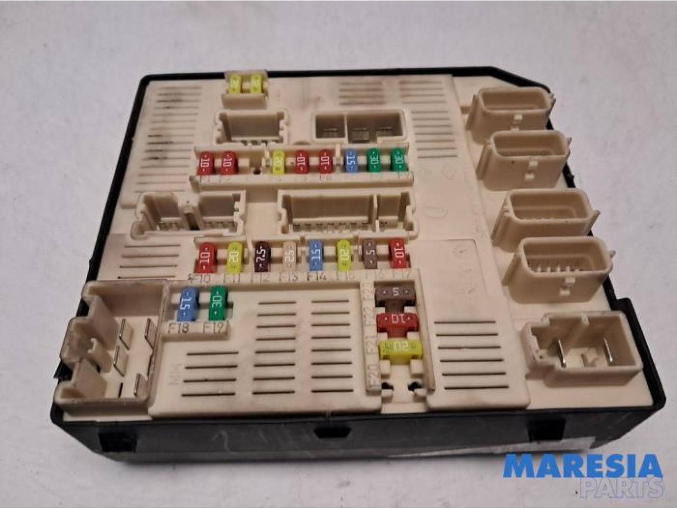 Renault - Megane - Fuse box