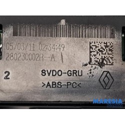 Renault - Megane - AUX / USB connection