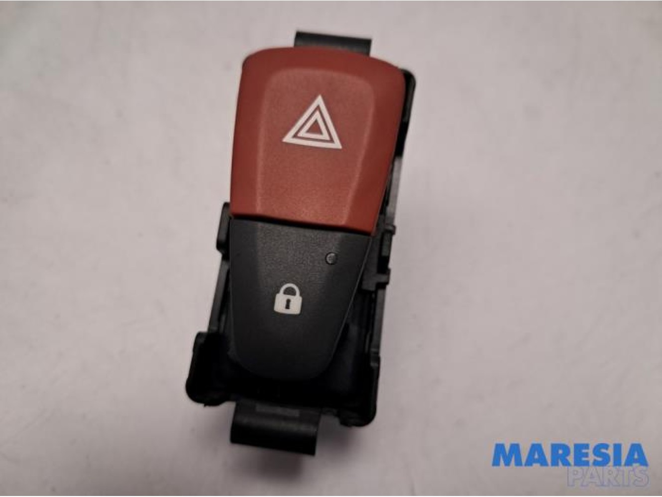 Renault - Megane - Panic lighting switch