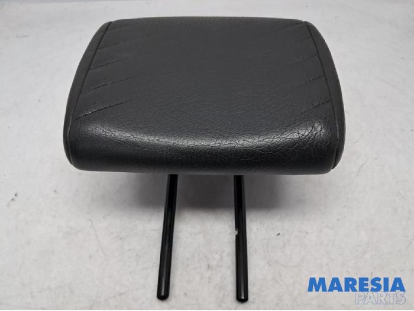 Peugeot - 206 - Headrest