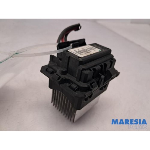 Renault - Megane - Heater resistor