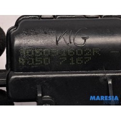 Renault - Megane - Tailgate lock mechanism