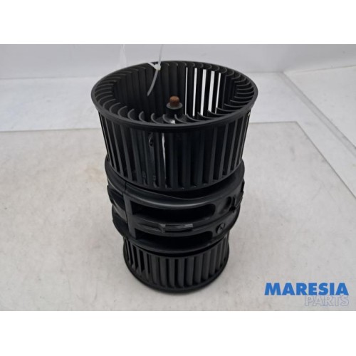 Renault - Megane - Heating and ventilation fan motor