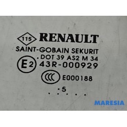 Renault - Megane - Rear quarter light, left right