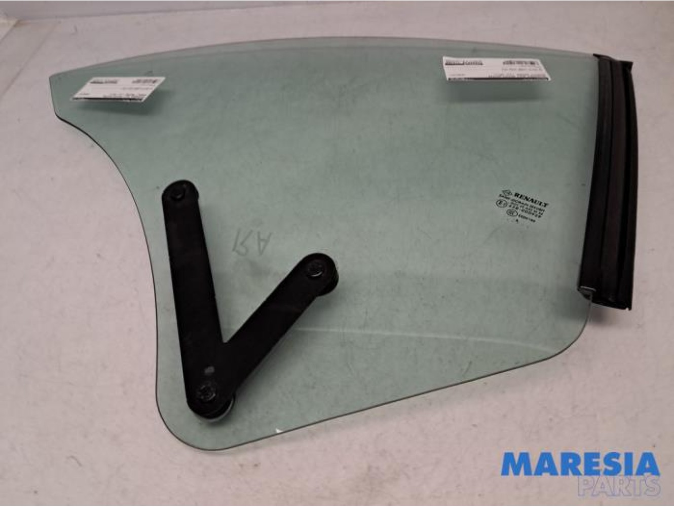 Renault - Megane - Rear quarter light, left right