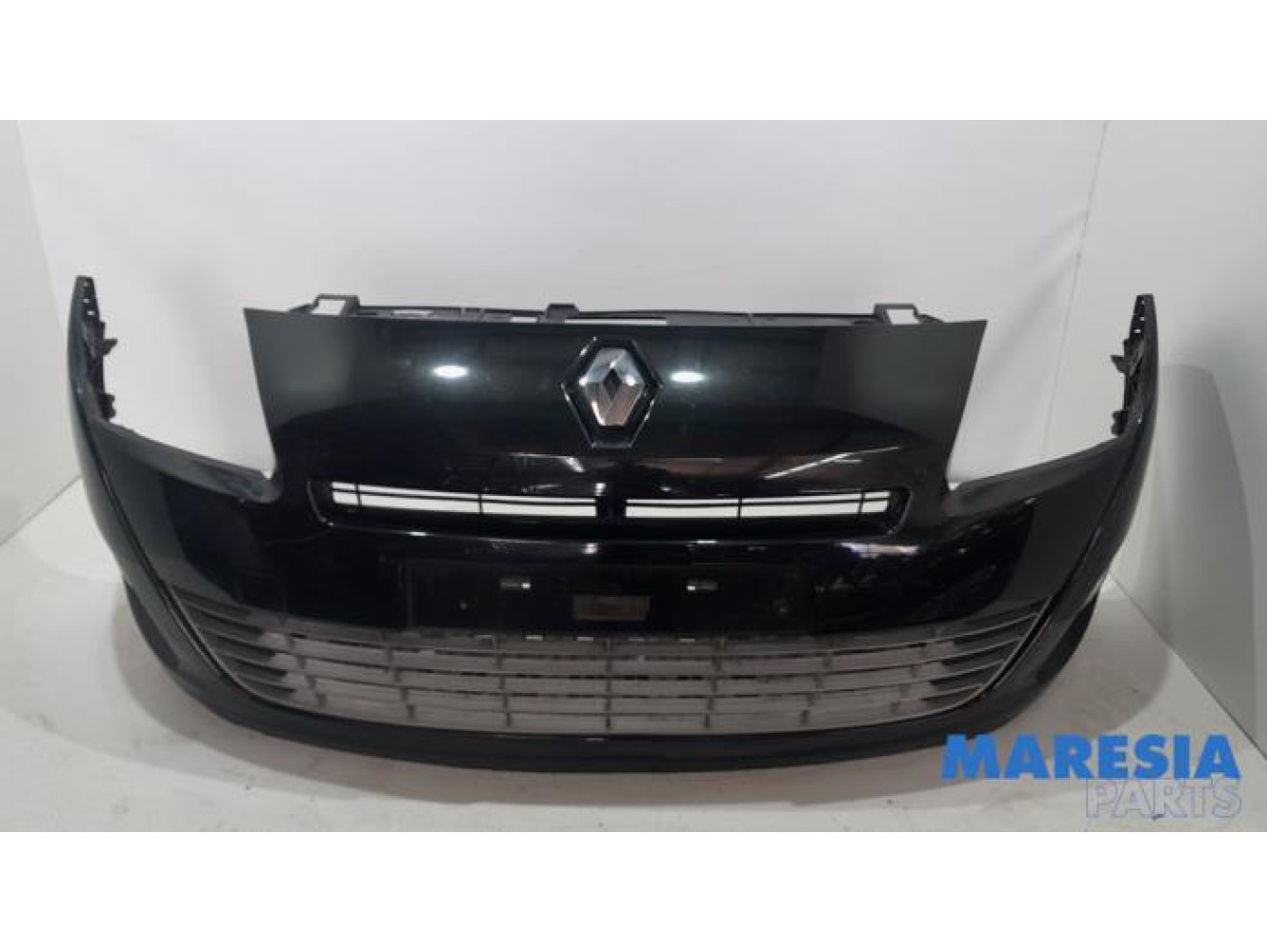 Renault - Grand Scenic - Front bumper