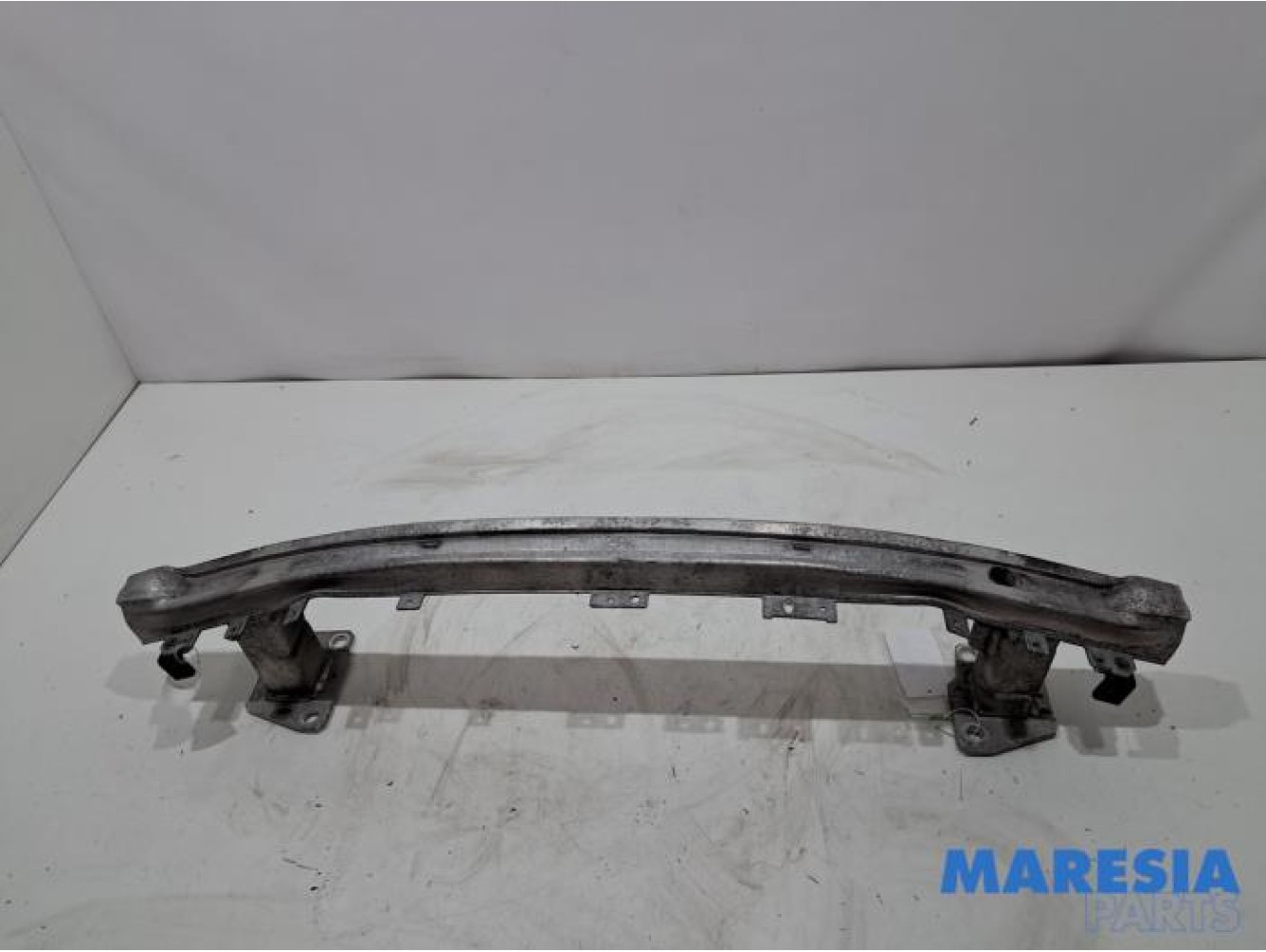Renault - Grand Scenic - Front bumper frame