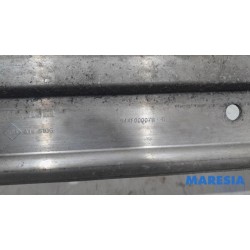 Renault - Grand Scenic - Barre radiateur