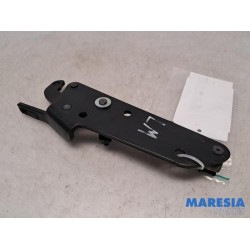 Renault - Megane - Convertible lock