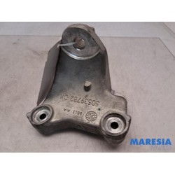 Alfa Romeo - Giulia - Engine mount