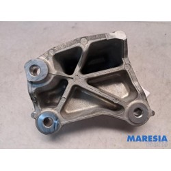 Alfa Romeo - Giulia - Engine mount