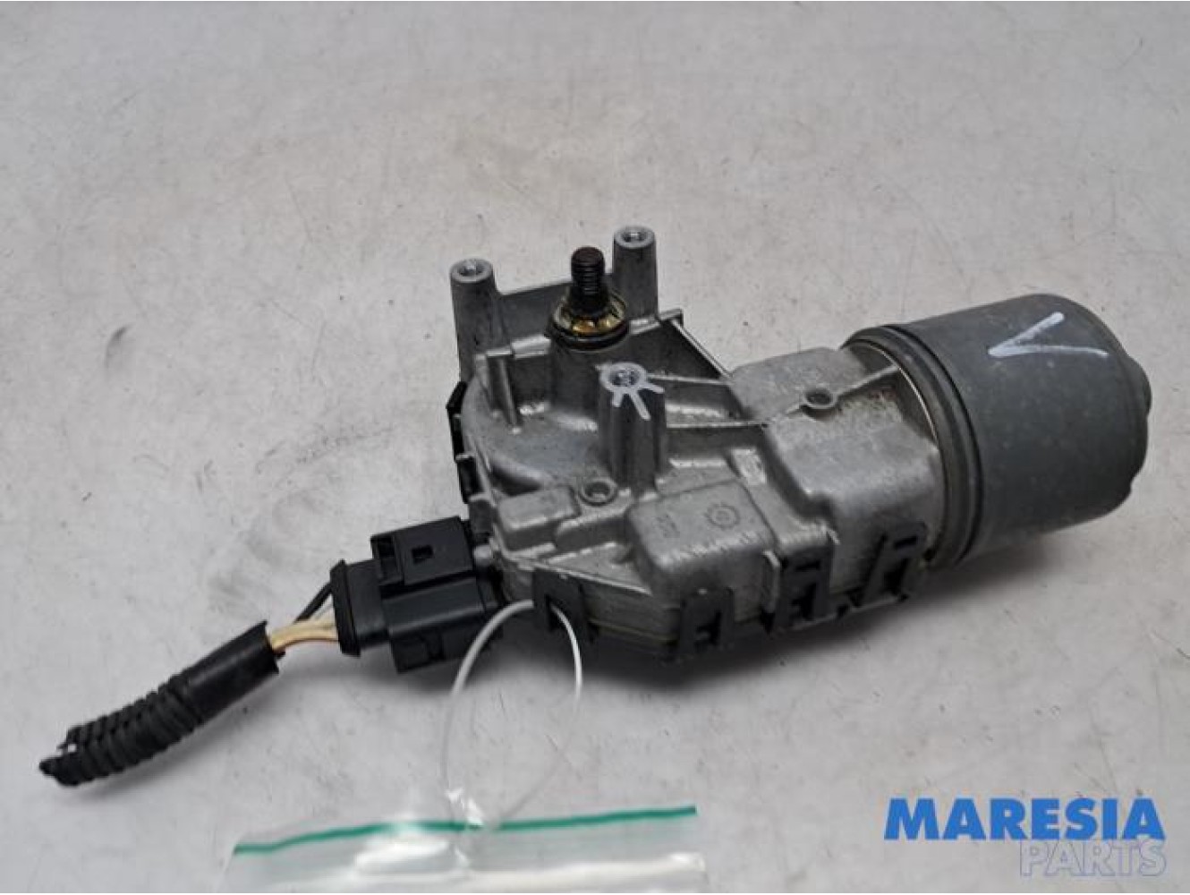 Alfa Romeo - Giulietta - Front wiper motor