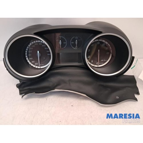 Alfa Romeo - Giulietta - Instrument panel