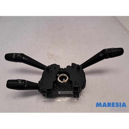 Alfa Romeo - Giulietta - Steering column stalk