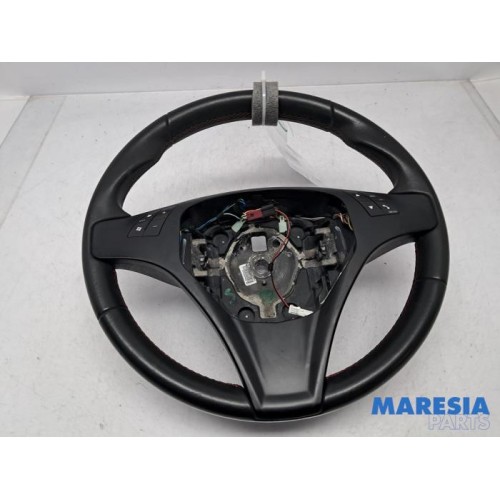 Alfa Romeo - Giulietta - Steering wheel