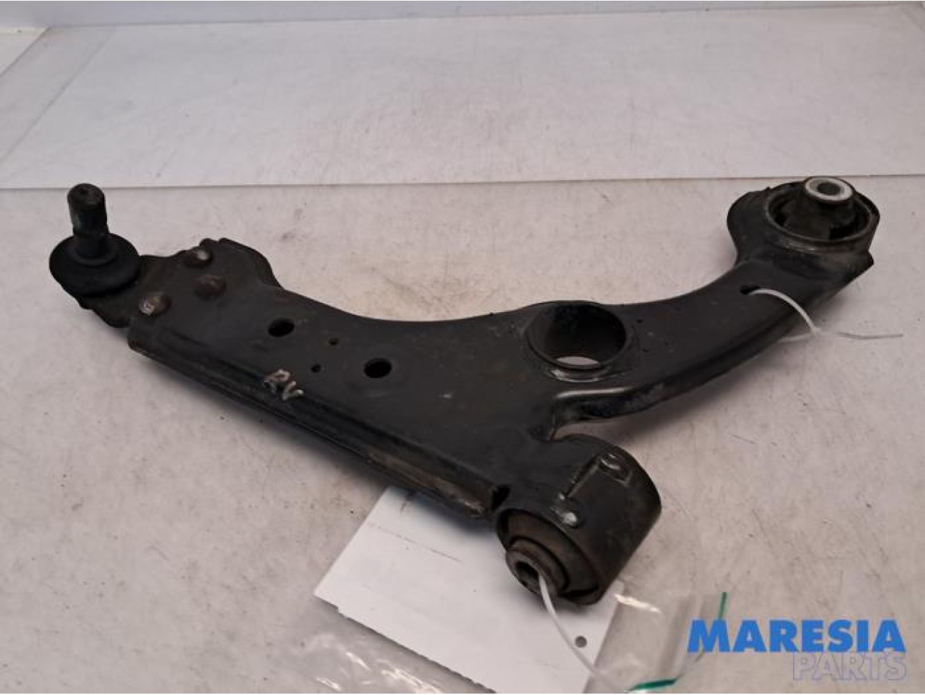 Alfa Romeo - Giulietta - Front lower wishbone, right