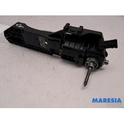 Alfa Romeo - Giulietta - Door handle 4-door, front left