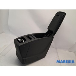 Renault - Grand Scenic - Middle console