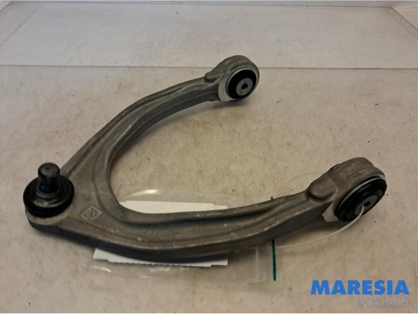 Alfa Romeo - Giulia - Front upper wishbone, right