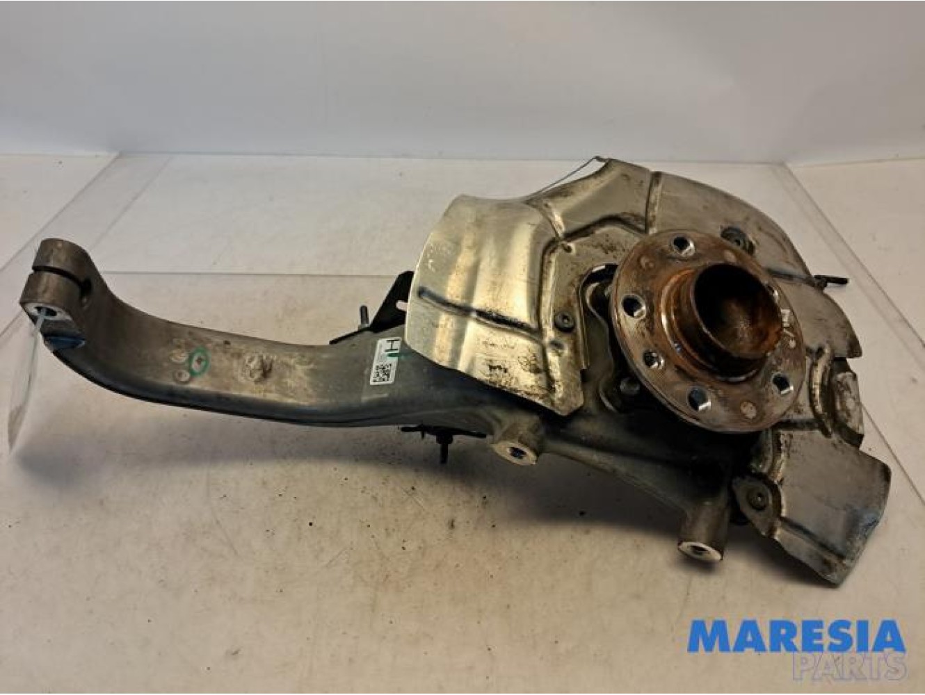 Alfa Romeo - Giulia - Knuckle, front right