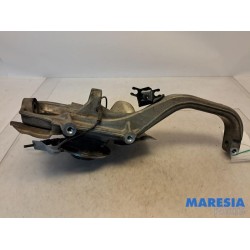 Alfa Romeo - Giulia - Knuckle, front right