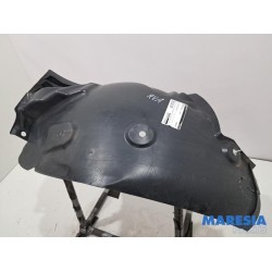 Renault - Megane - Wheel arch liner