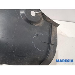 Renault - Megane - Wheel arch liner
