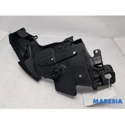 Renault - Megane - Headlight frame, left