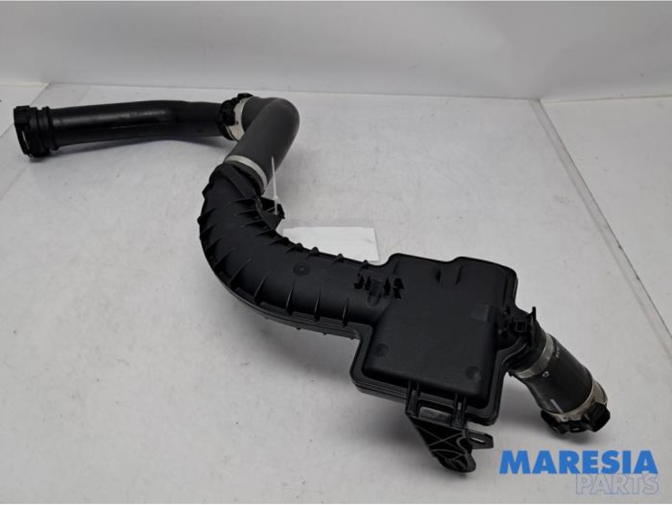 Renault - Megane - Intercooler hose