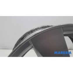 Renault - Grand Scenic - Wheel