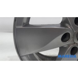 Renault - Grand Scenic - Wheel