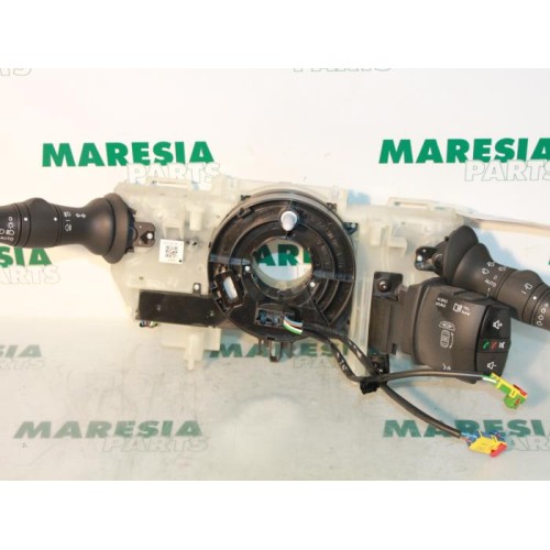 Renault - Megane Scenic - Steering column stalk
