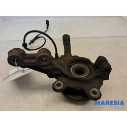 Renault - Twingo - Knuckle, front right